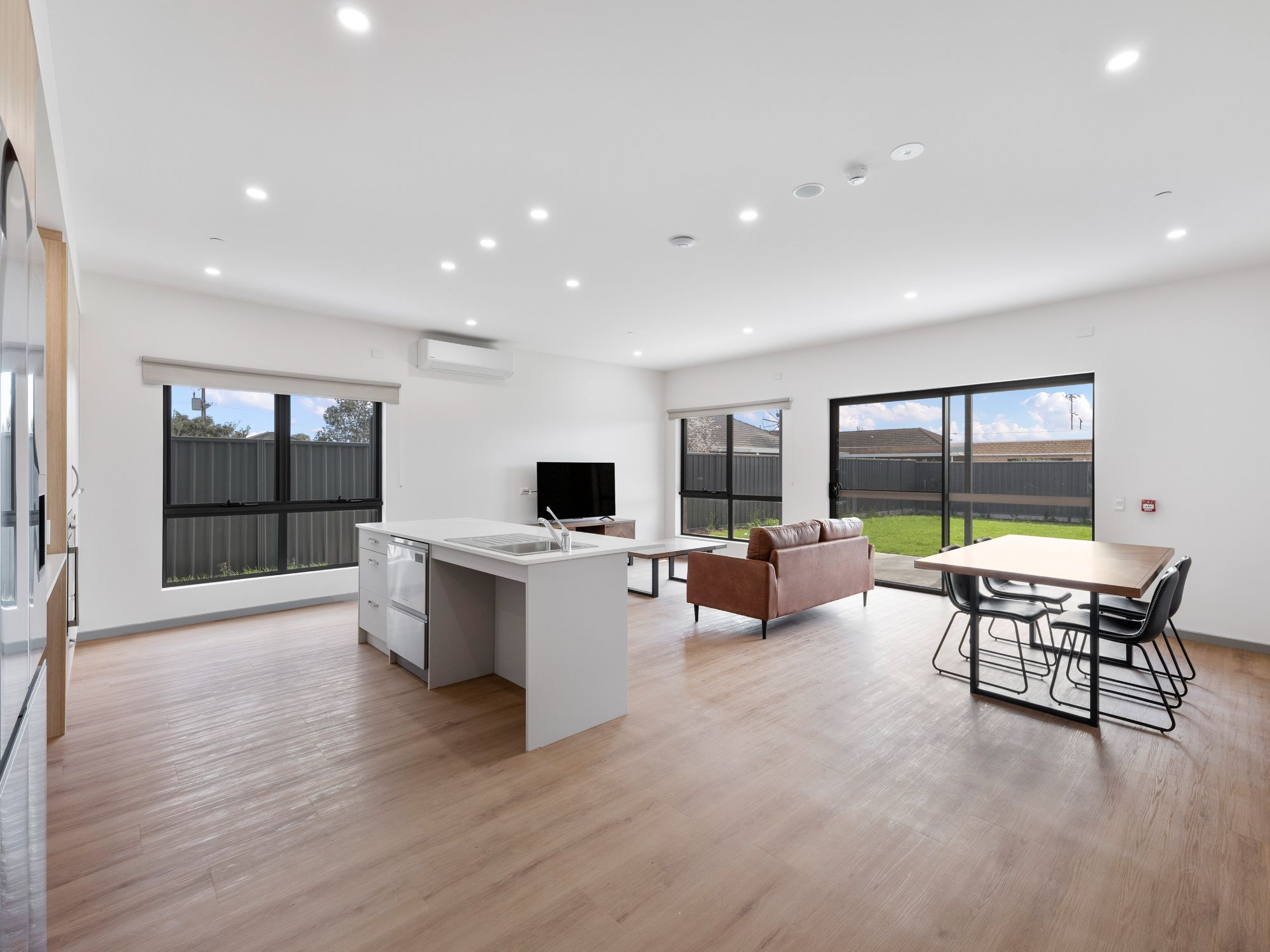 Airdrie Kitchen Living Dining Alfresco HR No Logo