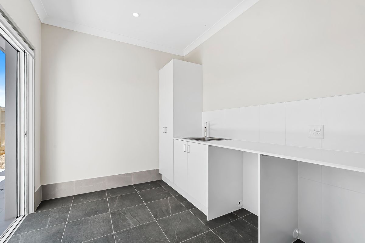 7539AUR PROFESSIONAL PHOTO - LOW RES 13) 20250919113733123