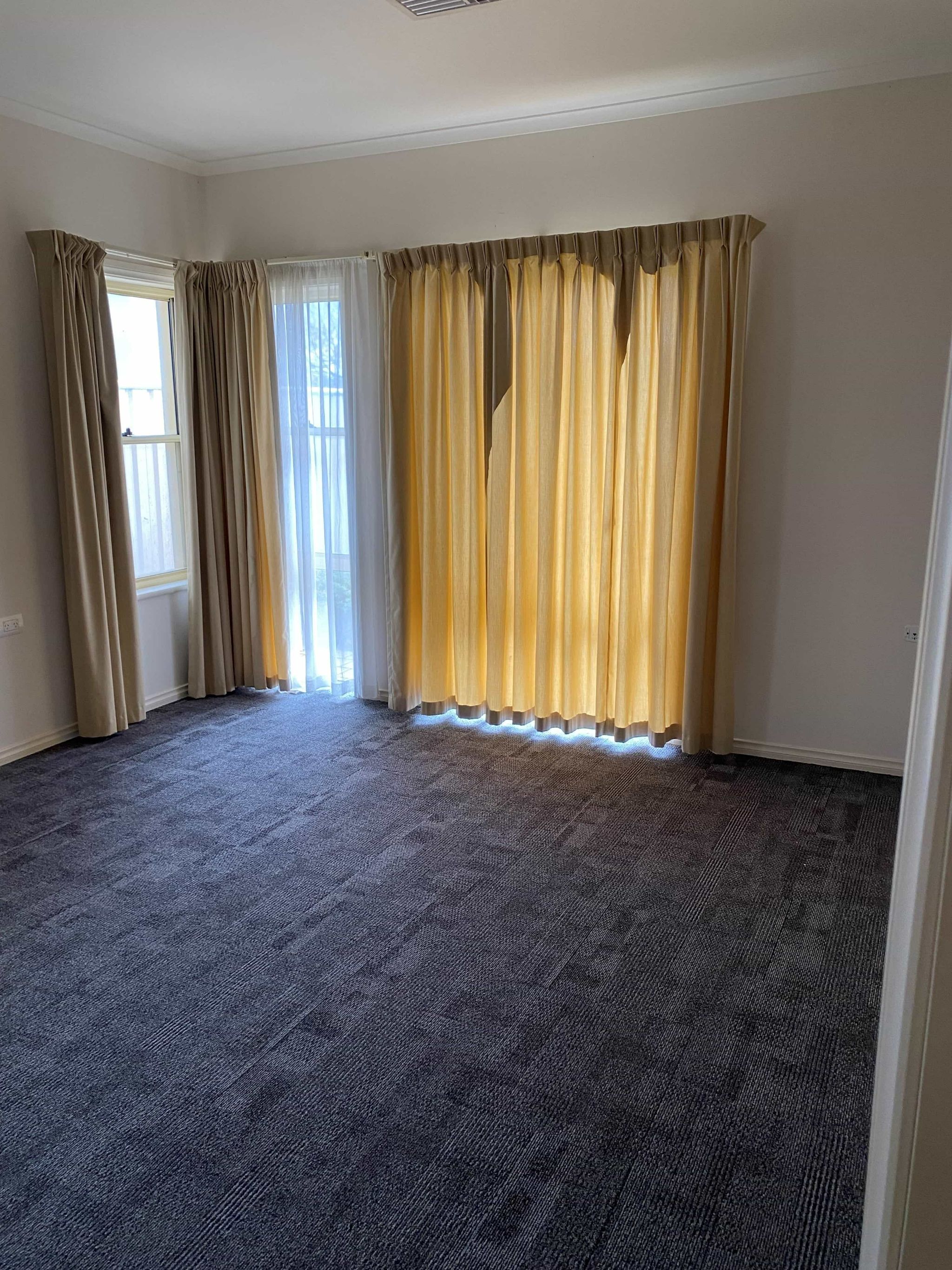 31 Fergusson Ave Bedroom-min