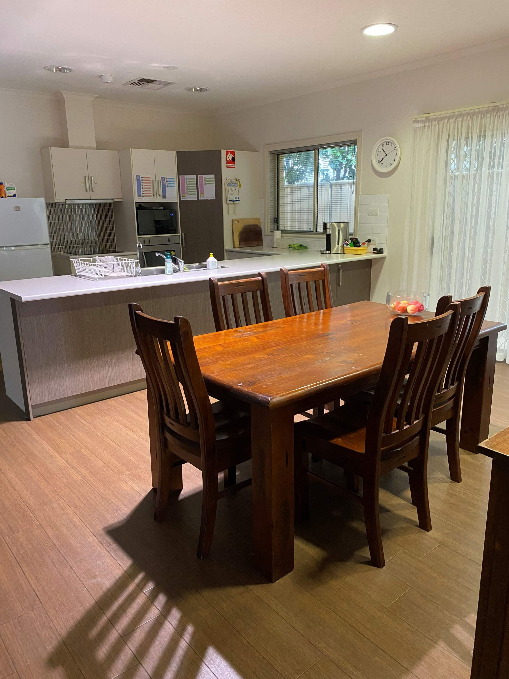 31Fergusson Ave Dining & Kitchen-min