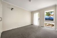 resize 20_Pine_Hill_Drive,_Frankston-31