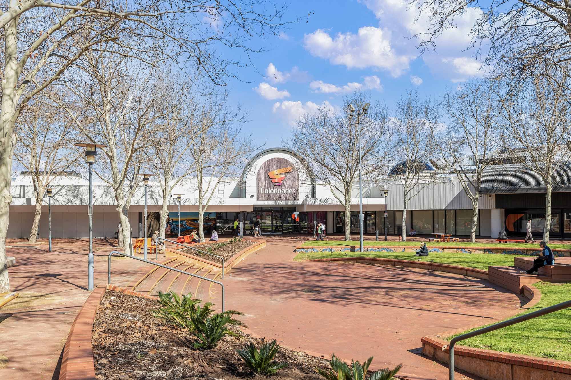 Noarlunga Colonnades Shopping Centre 1 LR No Logo