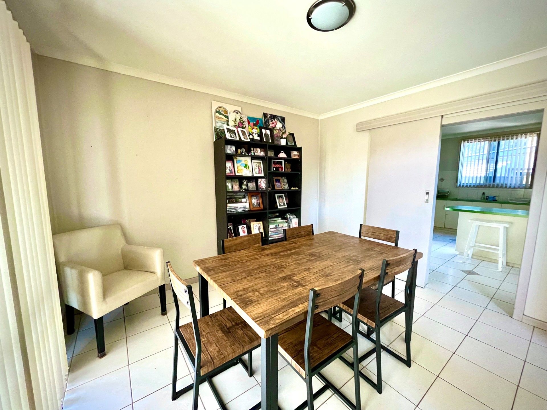 thumbnail Dining - 2