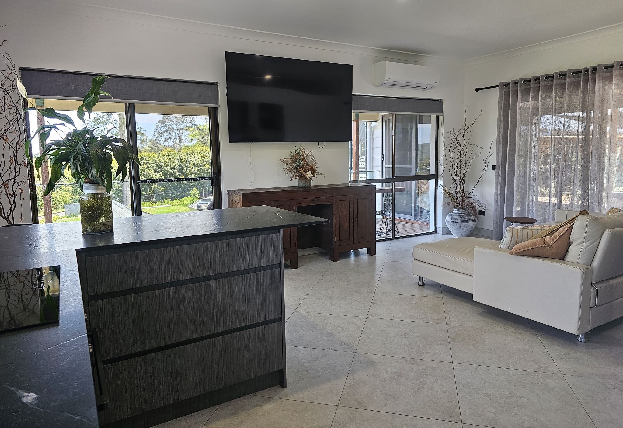 SHINE GROW RESPITE STA LIVING ROOM