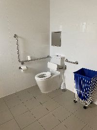 4 Bonython Way Bathroom 2 min