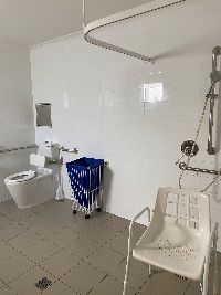 4 Bonython Way Bathroom min