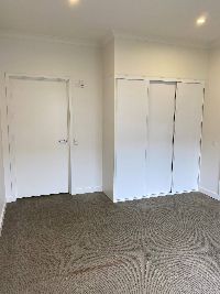 4 Bonython Way Vacant bedroom min