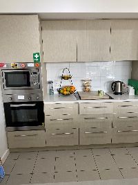4 Bonython Way Kitchen min