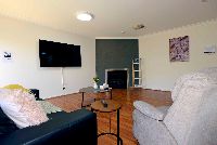 Sunnypine1542427C Cairnlea