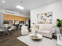 013 Open2view_ID797306-78_Newton_Road