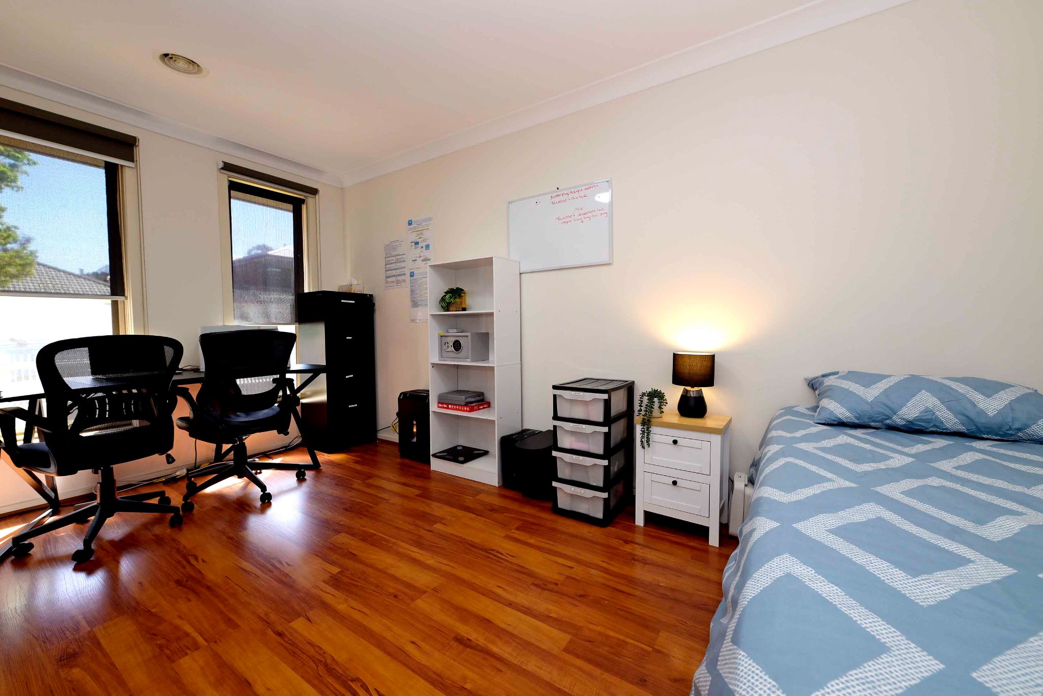 Sunnypine1537027C Cairnlea