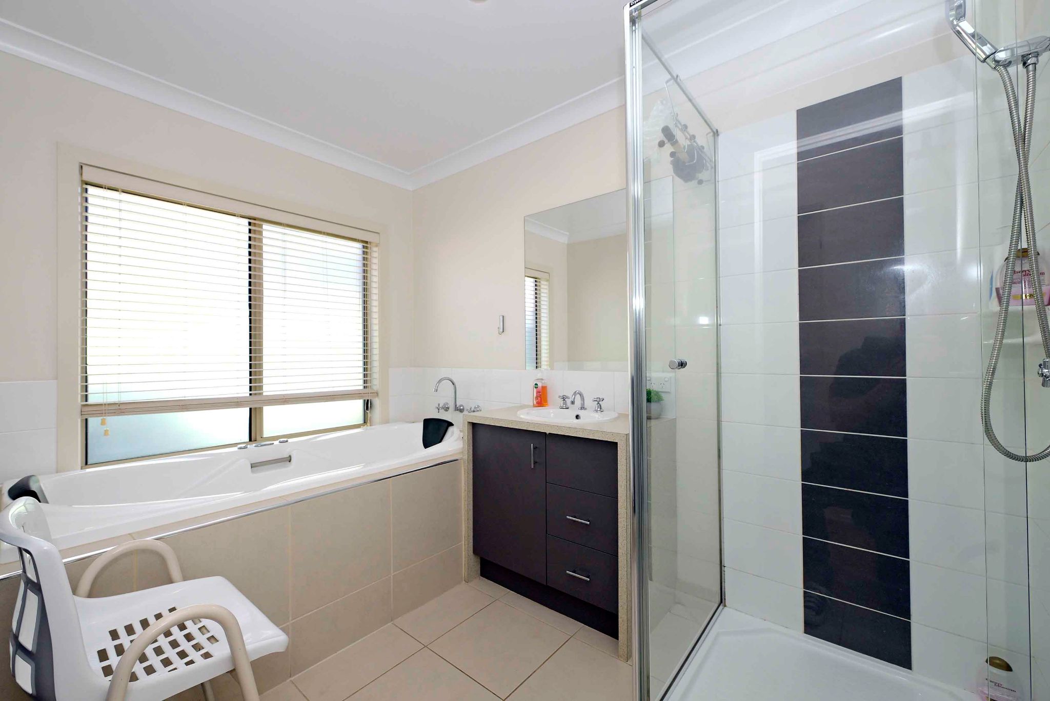 Sunnypine1535927C Cairnlea