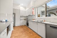 6 web-or-mls-197-spurway-st