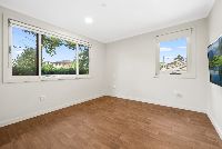 2 web-or-mls-197-spurway-st