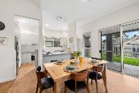 8 web-or-mls-197-spurway-st