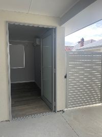 Villa B Midland Entry