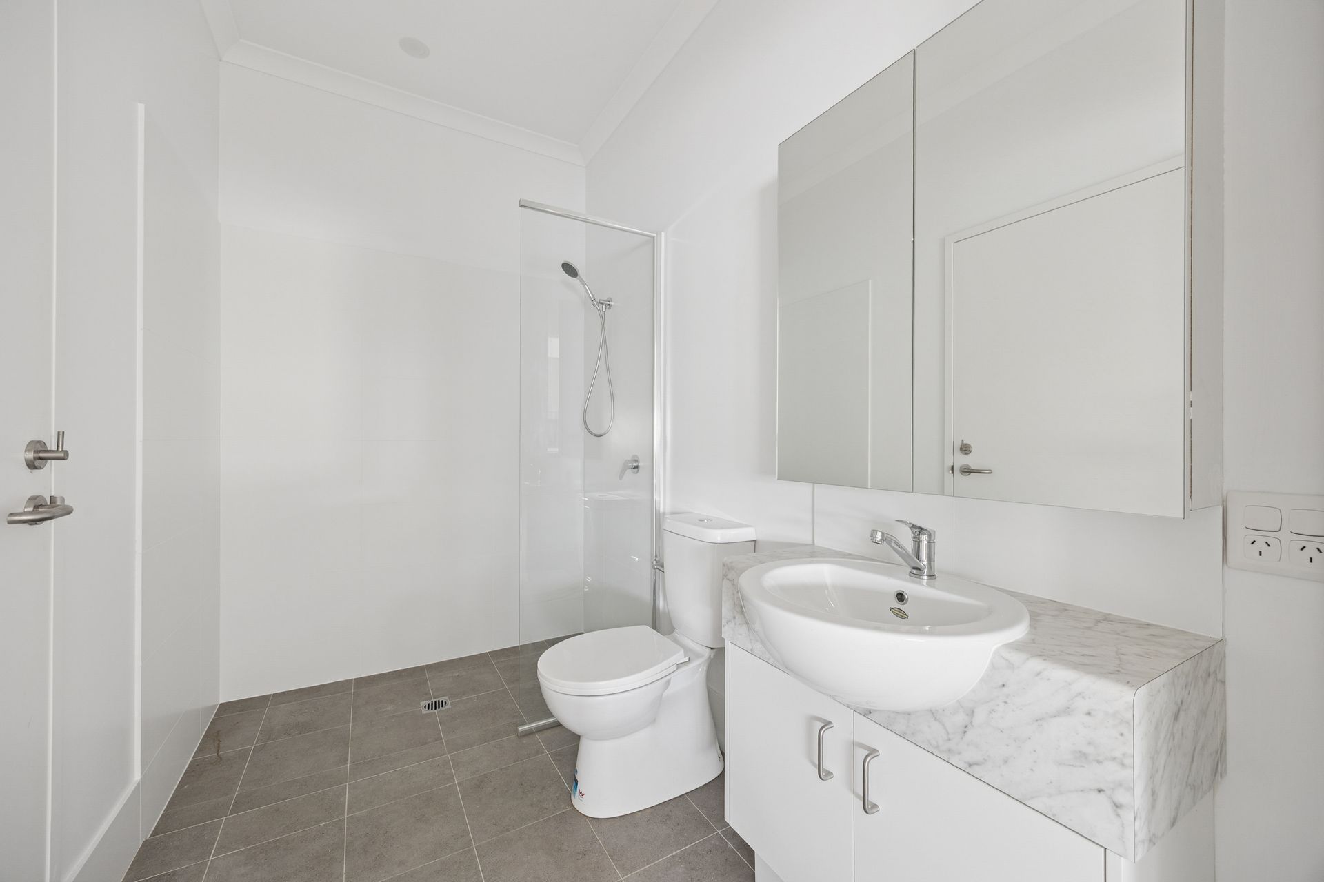 web 32 Dale Rd, Armadale 2