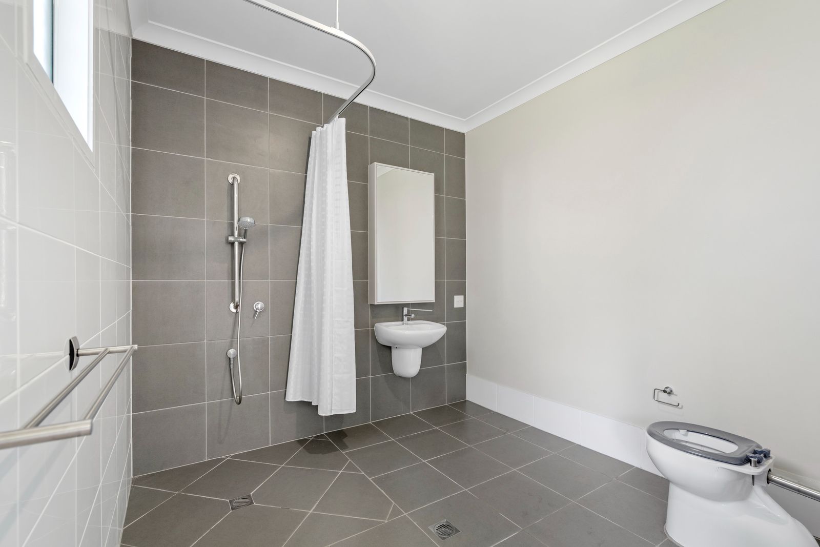 012 Open2view_ID971175-18_Sprite_Way__Brassall