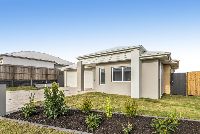 1 Halifax st Redland Bay Qld    2HPS + OOA House (04)