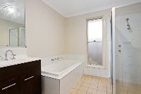 13382646 5_1_190711_054528-w1800-h1200-Photoroom