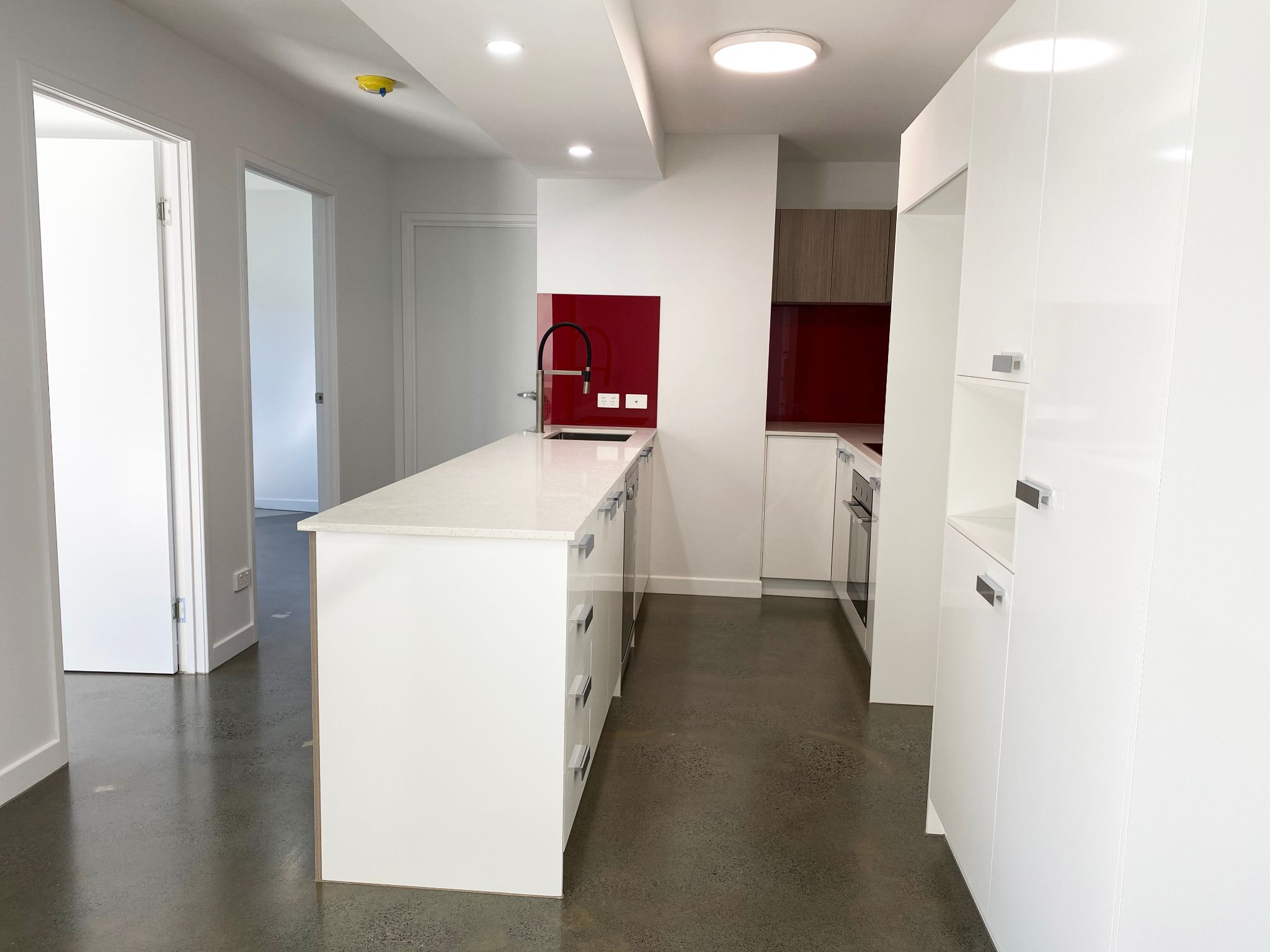 Apt 15 kitchen 6