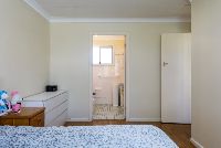 24 SIL016_LR_merewether_unit4_bedroom