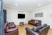 Bassett Street  Hurstville NSW, Australia_100_20220427_018