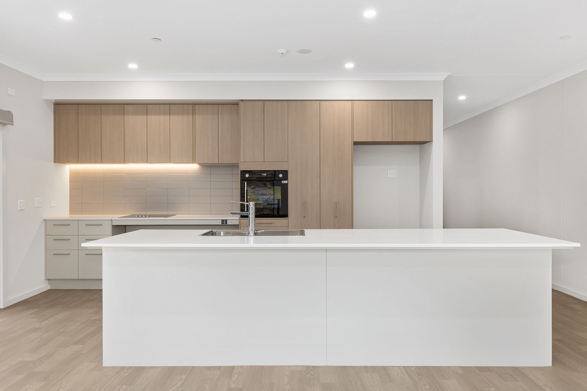 Victoria Kitchen 1 LR No Logo