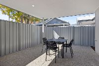 10 HOUSE 74 Whatley Cres, Mount Lawley 09