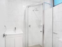 10022123 20277704_1P2325_6_1582256147