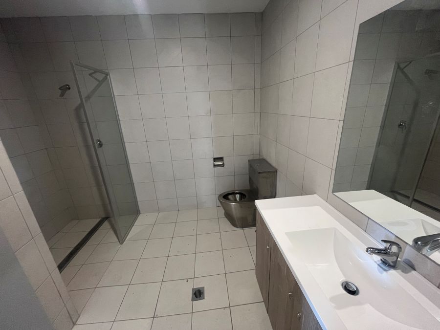 bathroom 736 Kent