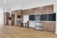Full Kitchen  1)