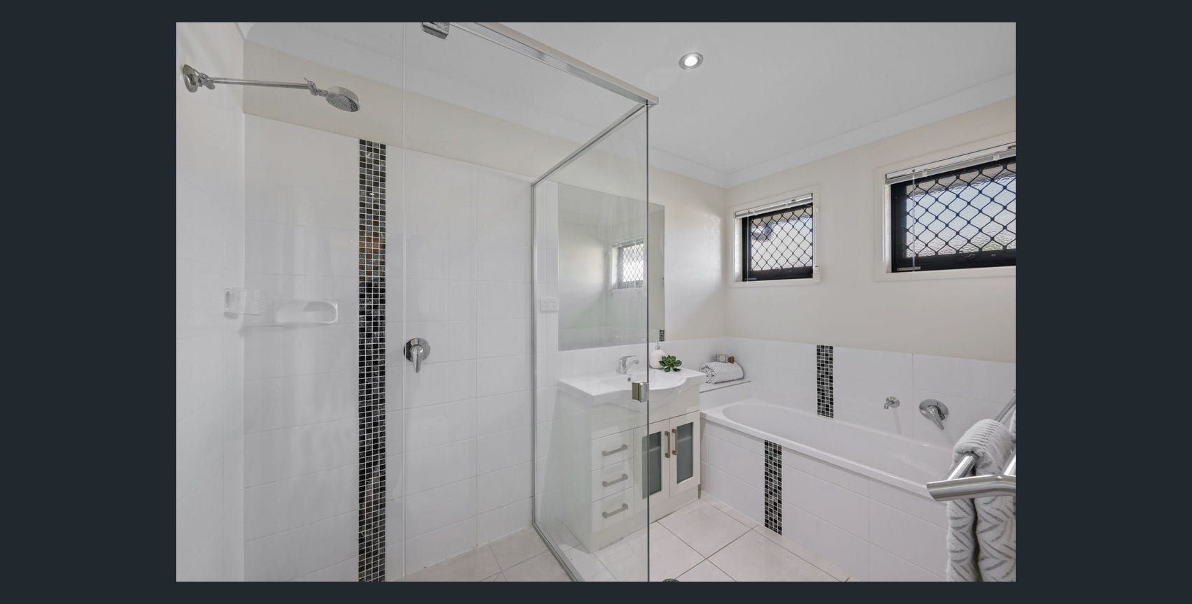 Bathroom1