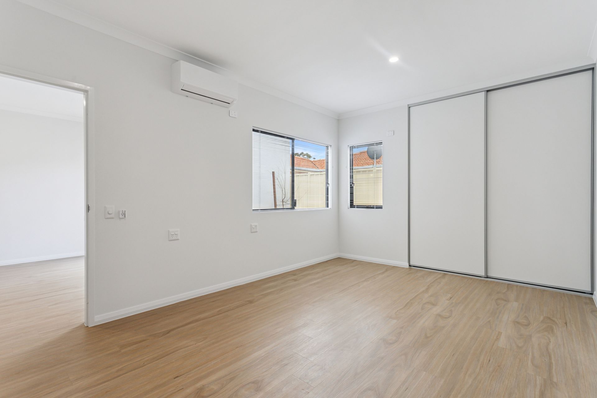 web 7 Henry St, Midland 18
