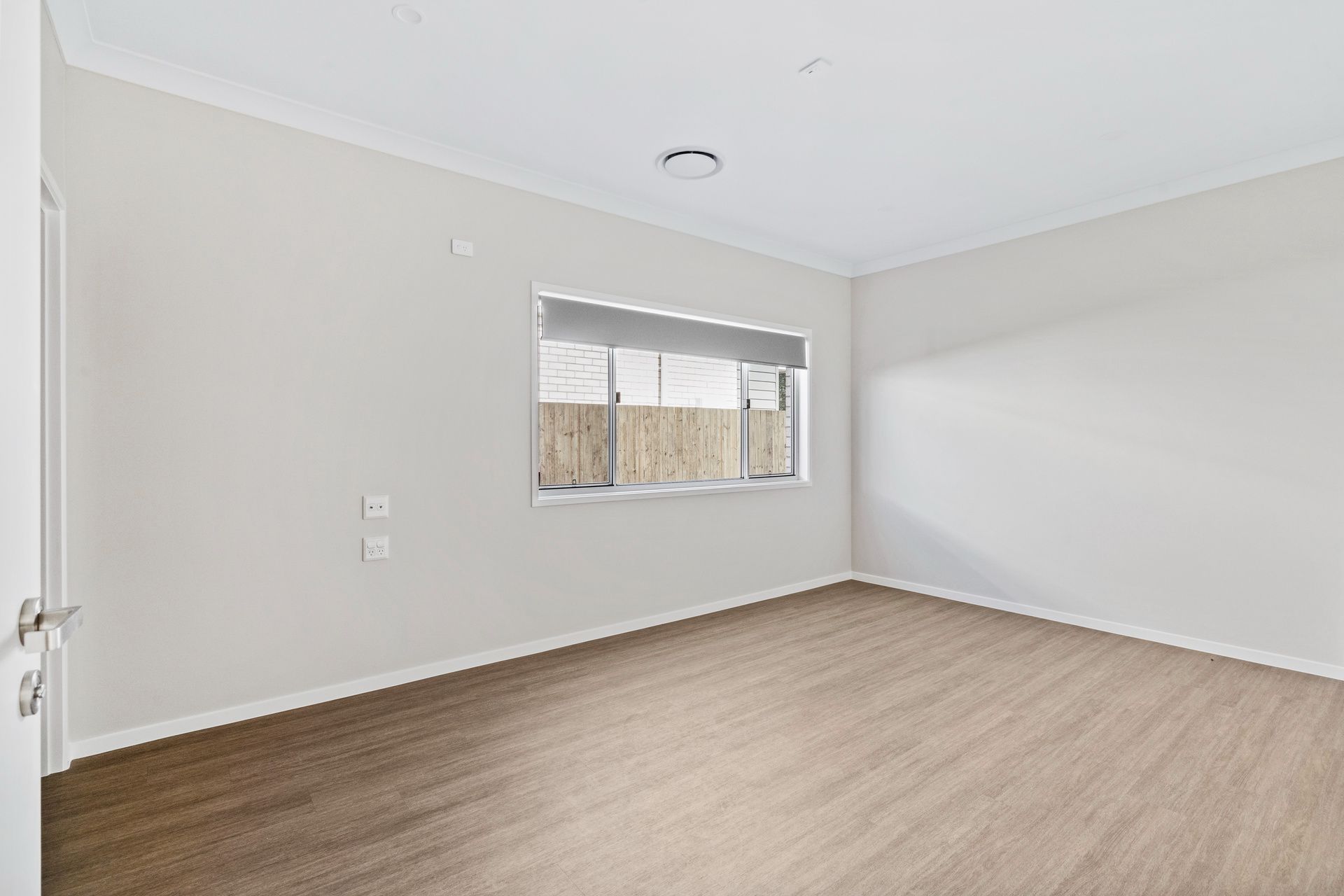 003 Open2view_ID958244-26A_Kimbolton_Drive