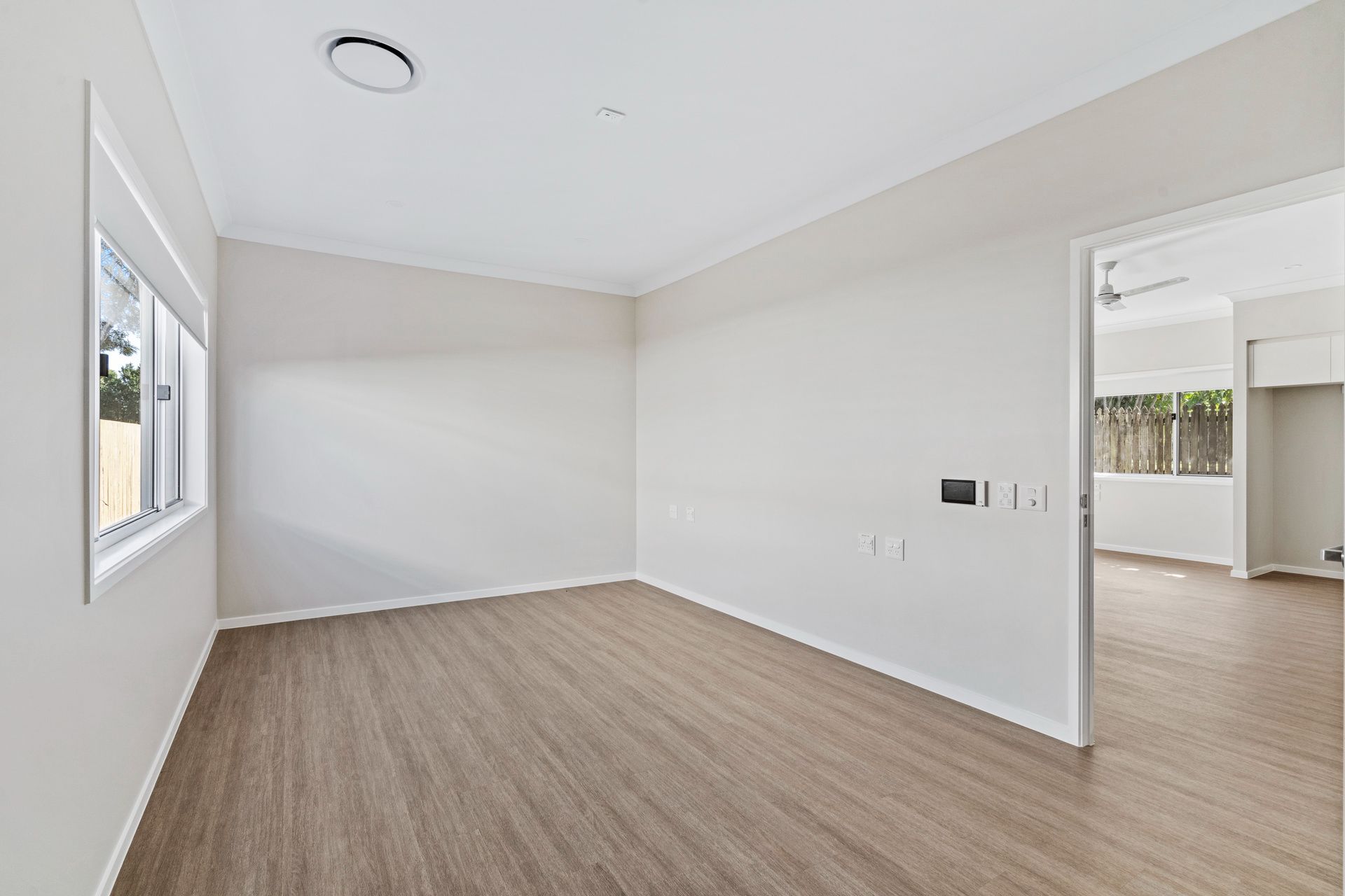 004 Open2view_ID958244-26A_Kimbolton_Drive