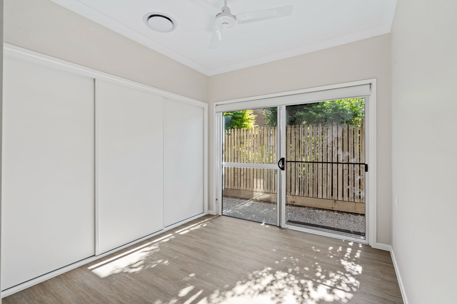 016 Open2view_ID958244-26A_Kimbolton_Drive