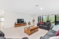 002 Open2view_ID786242-MtOmmaney