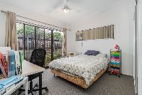 Hayes51B 11-Internet