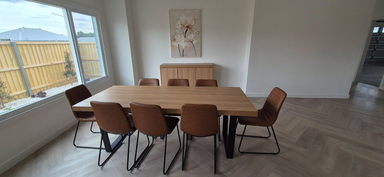 Dining1