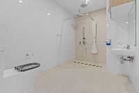 Tarneit  Ararat Bathroom