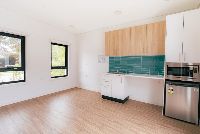 Kingsway 228 Vacant room