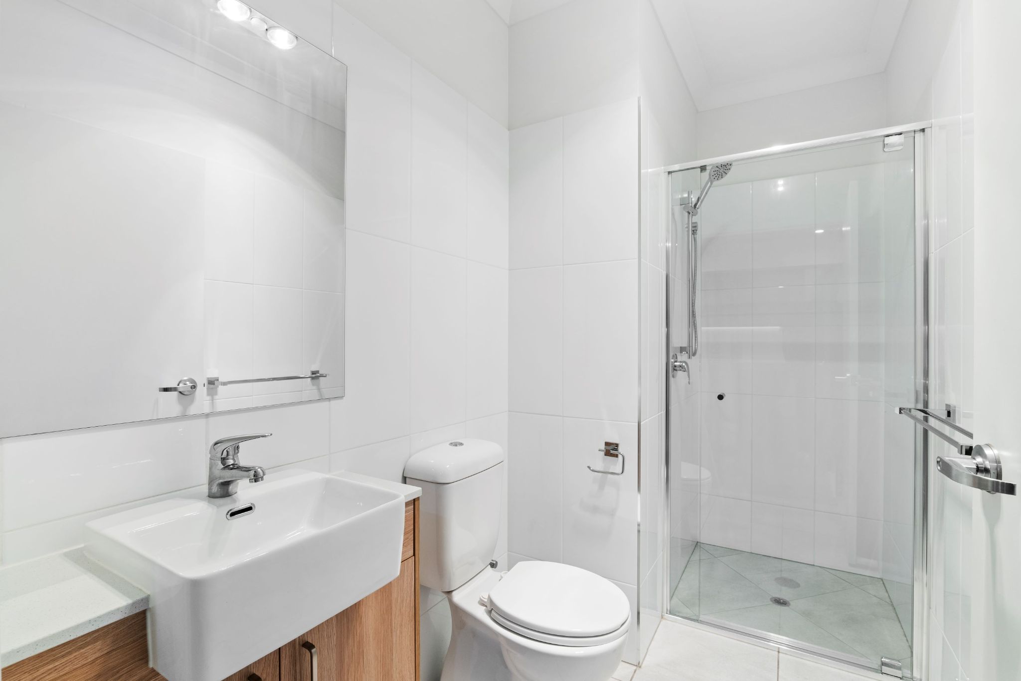C003 Open2view_ID919151