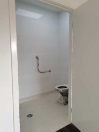 Ensuite inside 3