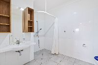C007 Open2view_ID919151