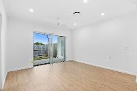 C009 Open2view_ID919151