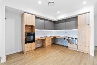 C004 Open2view_ID919151