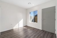 013 Open2view_ID704789-21_Grothe_Street