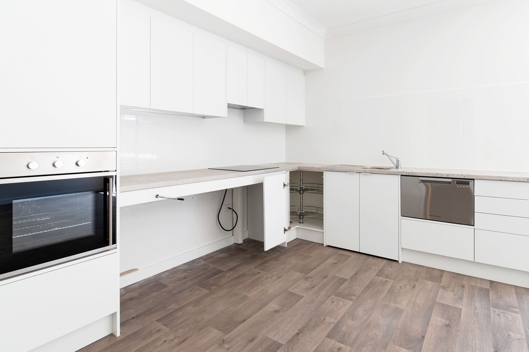 Brighton Pl 2 brm kitchen _ 2