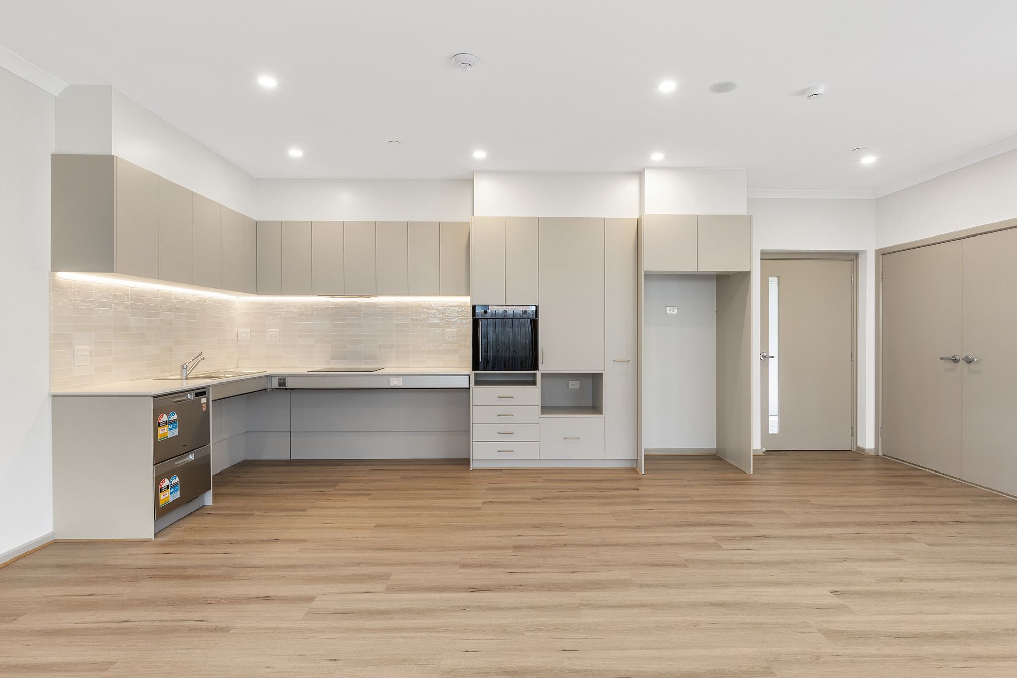 Freda Unit 1 Living Dining Kitchen LR No Logo